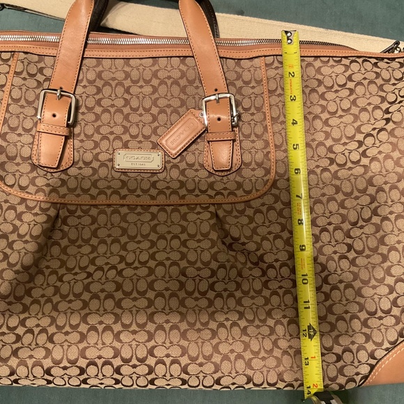 Coach duffle bag with removable crossbody strap - Picture 9 of 12